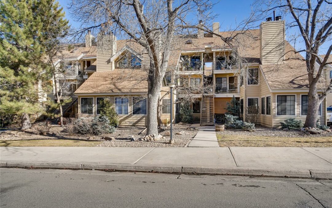 SOLD: Charming Penthouse Condo in Central Glendale